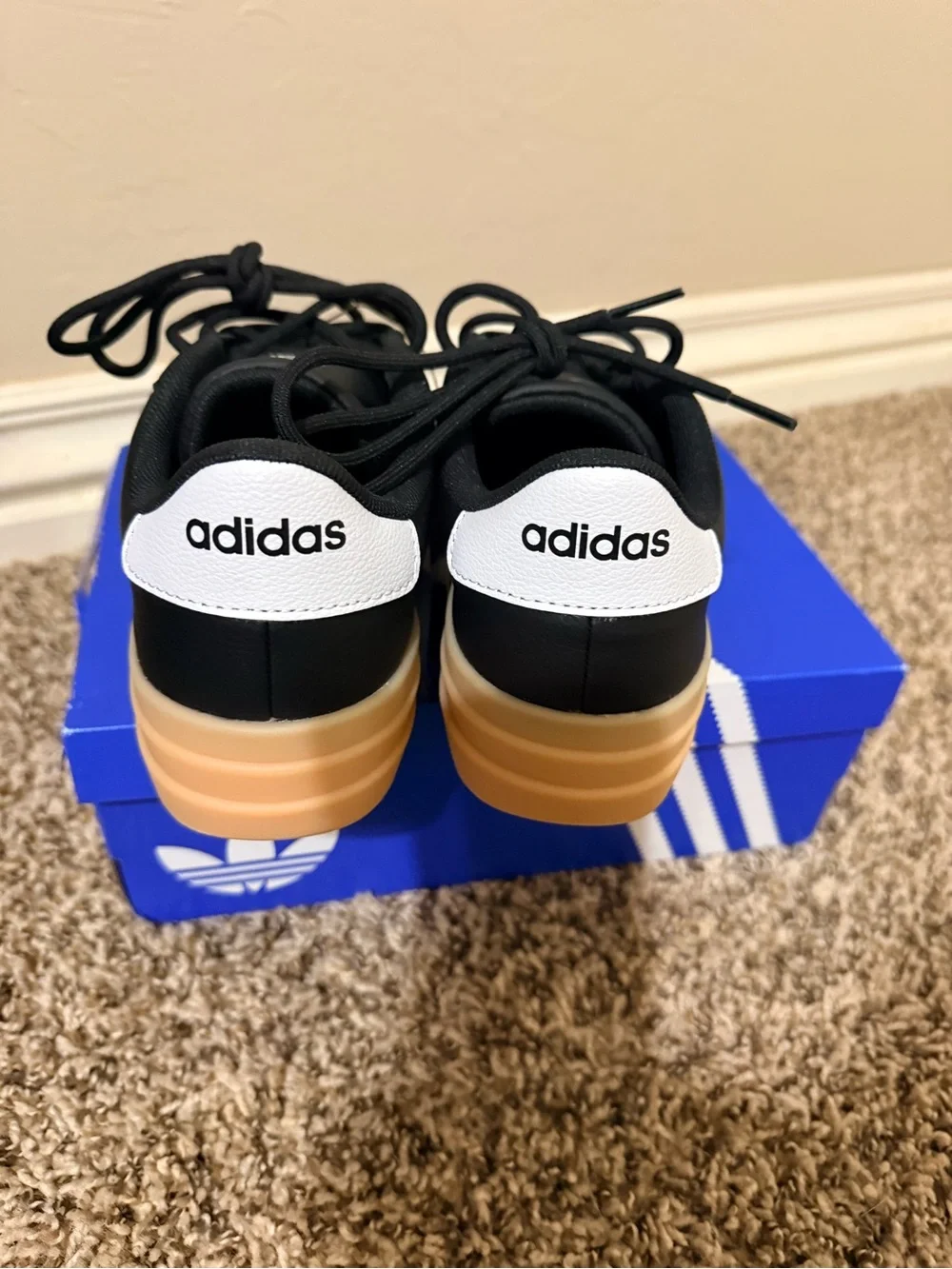 adidas sleek black